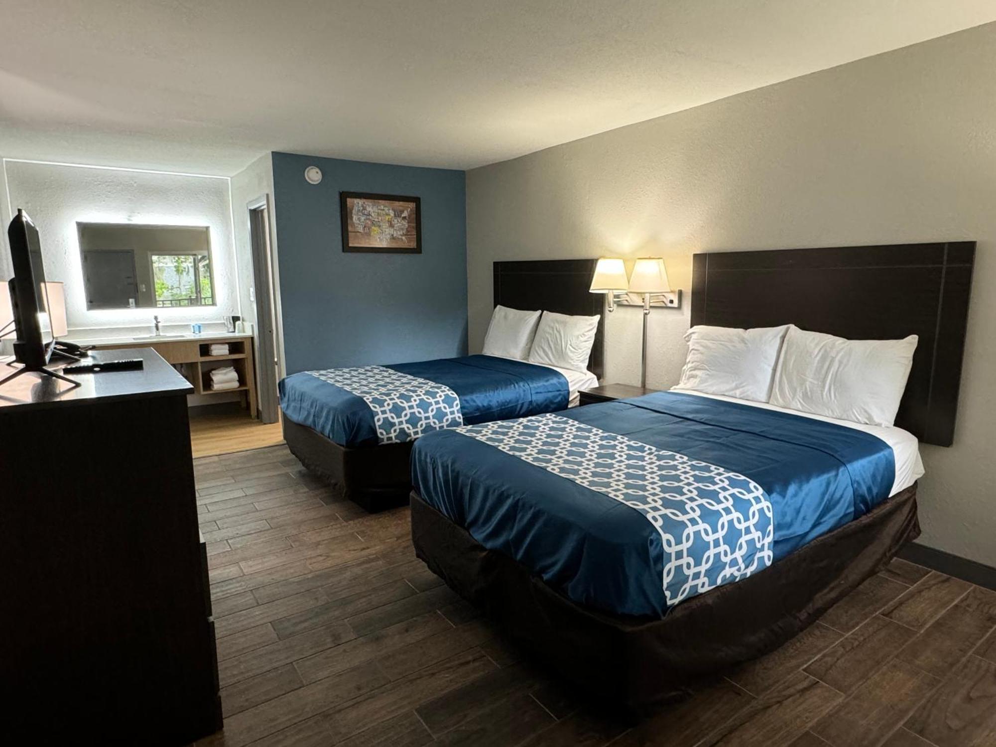 Travelodge By Wyndham Motel